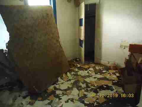 4117 Van Dyke (17)_m.jpg